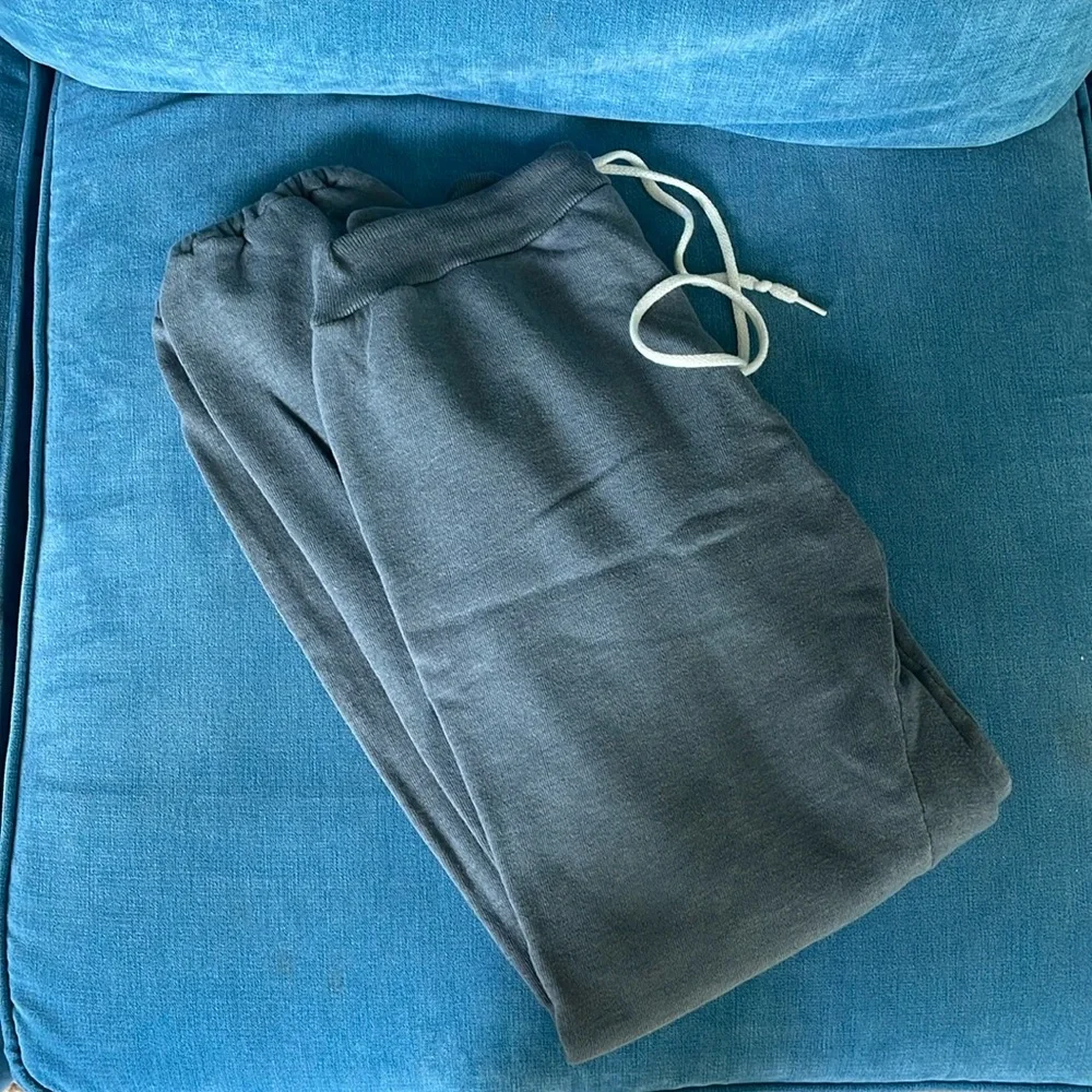 Basic Gray Sweatpants - Picture 1 of 4